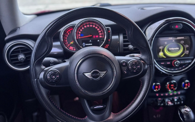 imagem-https://www.socarrao.com.br/sc-vehicle-images-prod/4422849/1792681720281-SU1HLTIwMjYxMDIxLVdBMDA4OC5qcGc.jpg