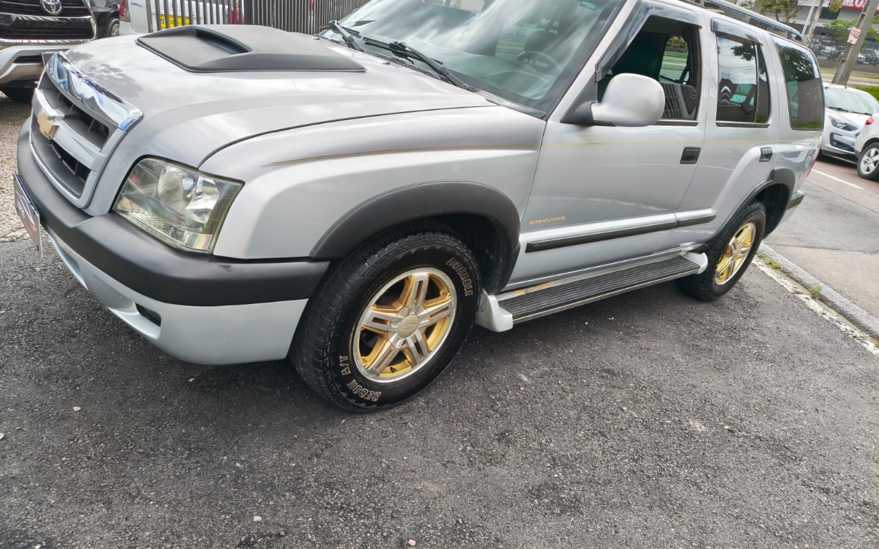 Chevrolet Blazer 2005 Prata — foto 1 de 3