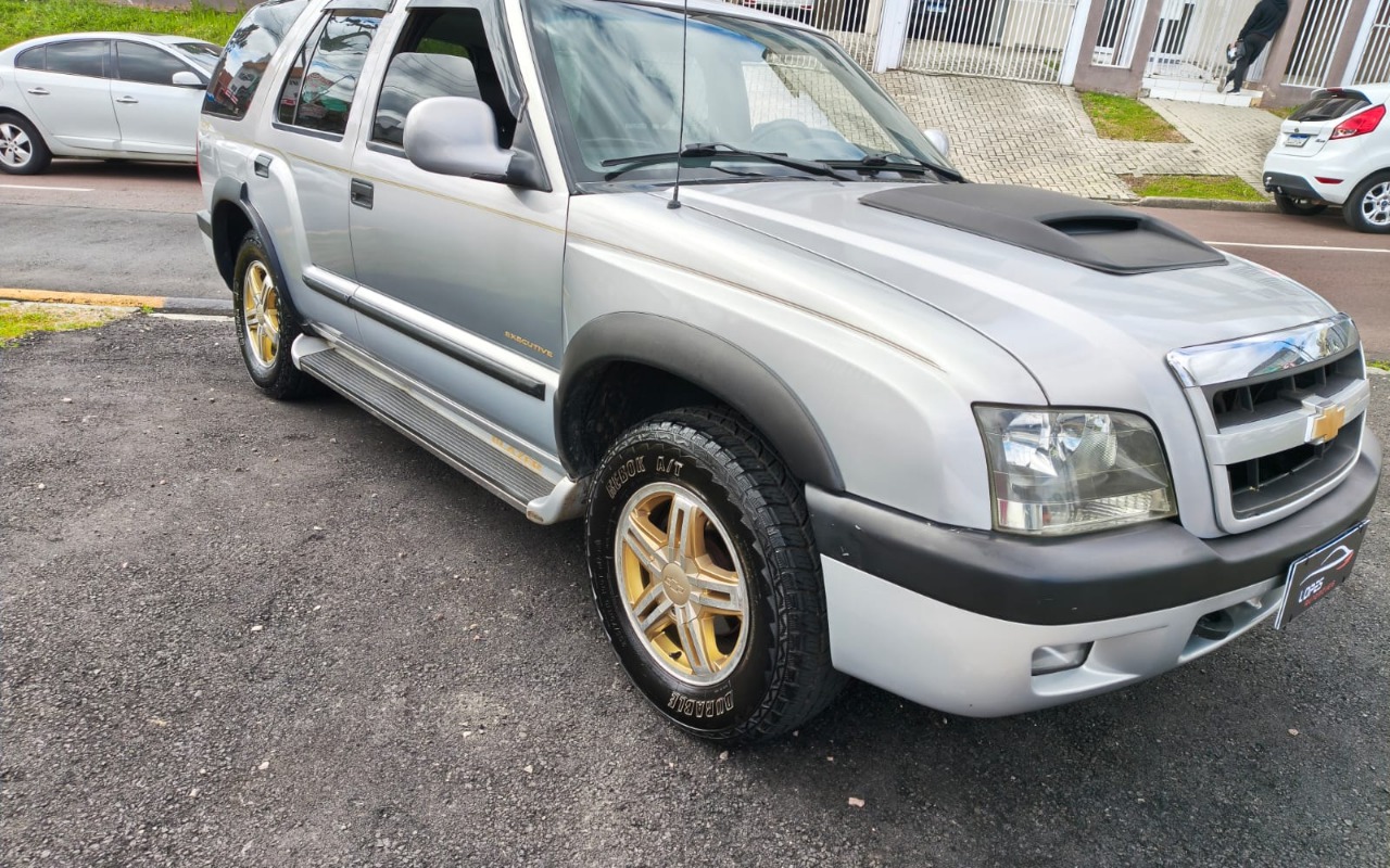 imagem-https://www.socarrao.com.br/sc-vehicle-images-prod/4422900/1792682031378-V2hhdHNBcHAgSW1hZ2UgMjAyNi0xMC0yMCBhdCAxNS4yNy40OCAoMSkuanBlZw.jpeg