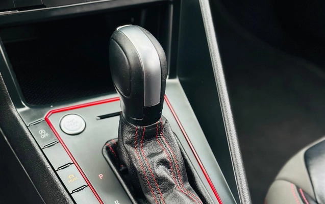 imagem-https://www.socarrao.com.br/sc-vehicle-images-prod/4422980/1792682627286-gb-098f00f.jpeg