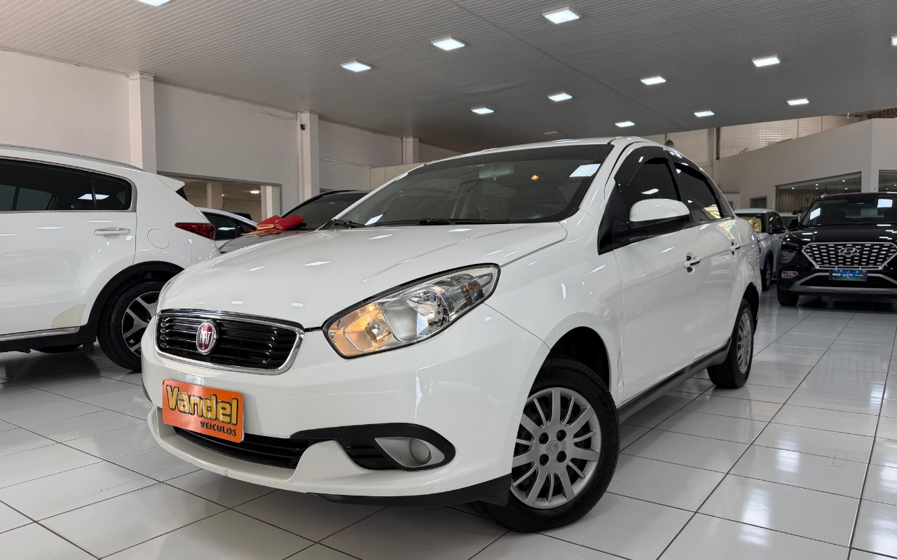Fiat Grand Siena 2017 Branco — foto 1 de 3