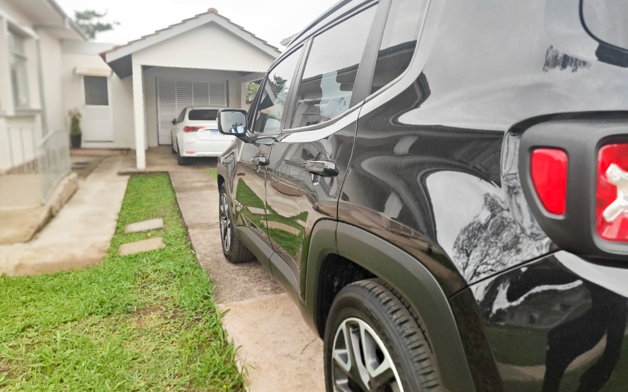 imagem-https://www.socarrao.com.br/sc-vehicle-images-prod/4423013/1792683466827-V2hhdHNBcHAgSW1hZ2UgMjAyNi0xMC0yMiBhdCAxMS4xNi41OF9lZGl0ZWQuanBn.jpg