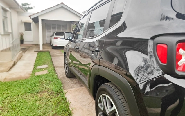 imagem-https://www.socarrao.com.br/sc-vehicle-images-prod/4423013/1792683466827-V2hhdHNBcHAgSW1hZ2UgMjAyNi0xMC0yMiBhdCAxMS4xNi41OF9lZGl0ZWQuanBn.jpg