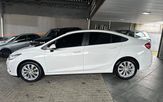 imagem-https://www.socarrao.com.br/sc-vehicle-images-prod/4423105/1792683715581-8594502_4_B_bd91d53ada.jpeg