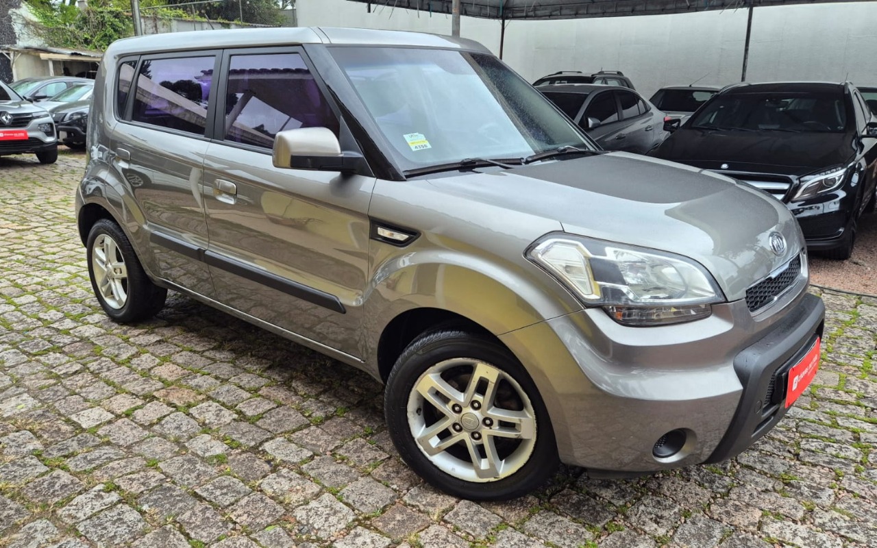 Kia SOUL 2010 Cinza — foto 1 de 3