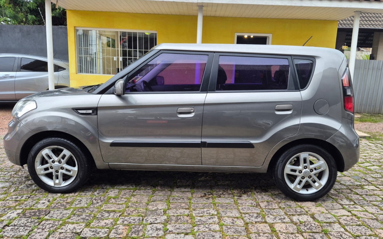imagem-https://www.socarrao.com.br/sc-vehicle-images-prod/4423110/1792683727107-V2hhdHNBcHAgSW1hZ2UgMjAyNi0xMC0yMiBhdCAxMi4xMS4xNS5qcGVn.jpeg