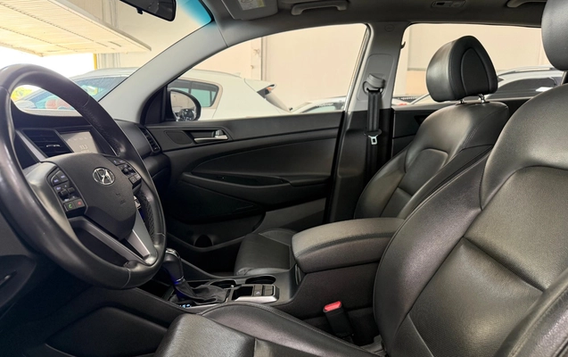 imagem-https://www.socarrao.com.br/sc-vehicle-images-prod/4423185/1792684359801-V2hhdHNBcHAgSW1hZ2UgMjAyNi0xMC0yMiBhdCAxMi4zNy4zNS5qcGVn.jpeg