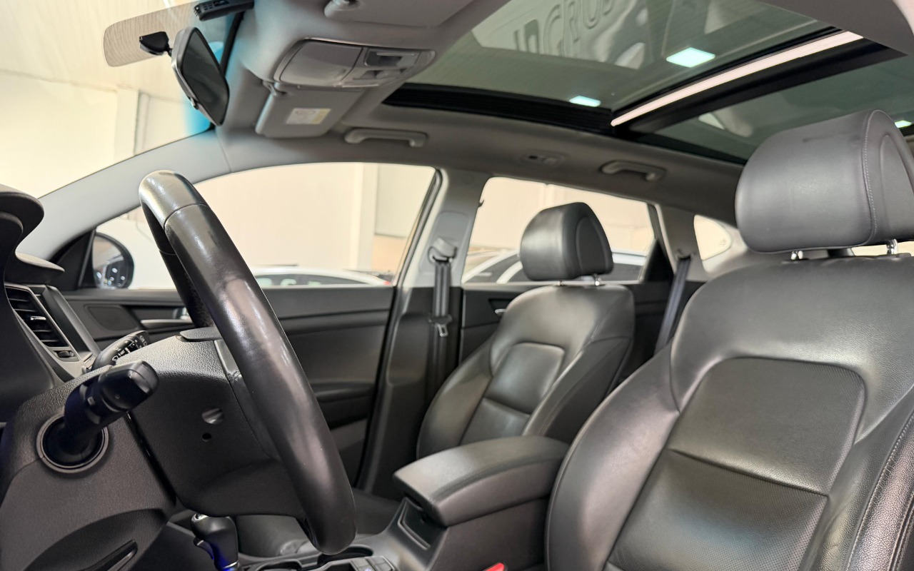 imagem-https://www.socarrao.com.br/sc-vehicle-images-prod/4423185/1792684359876-V2hhdHNBcHAgSW1hZ2UgMjAyNi0xMC0yMiBhdCAxMi4zNy4zNCAoNSkuanBlZw.jpeg