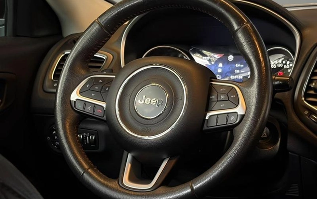 imagem-https://www.socarrao.com.br/sc-vehicle-images-prod/4423217/1792684746769-8565420_16_B_ce21982884.jpeg