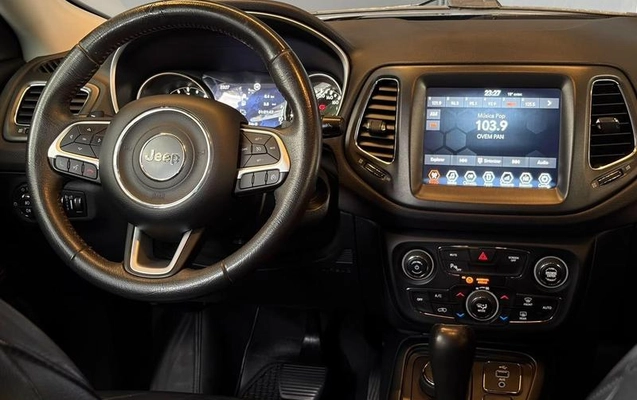 imagem-https://www.socarrao.com.br/sc-vehicle-images-prod/4423217/1792684746770-8565420_10_B_27c7e46181.jpeg