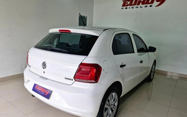 imagem-https://www.socarrao.com.br/sc-vehicle-images-prod/4423239/1792685065903-8575455_7_B_73e103580f.jpeg