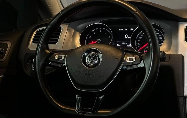 imagem-https://www.socarrao.com.br/sc-vehicle-images-prod/4423241/1792684984181-8591086_9_B_52a108cdac.jpeg