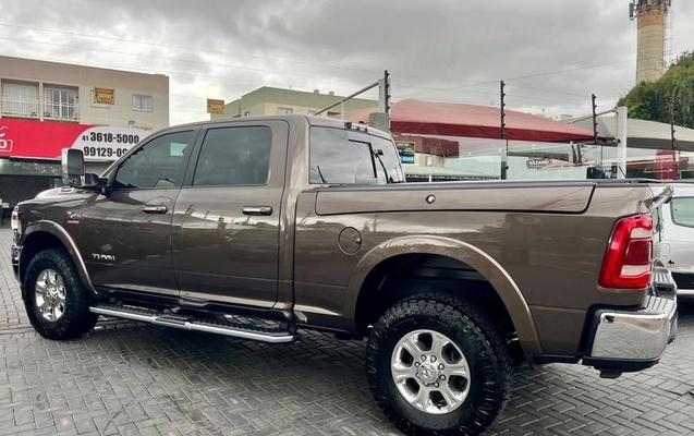 imagem-https://www.socarrao.com.br/sc-vehicle-images-prod/4423245/1792685023954-8592027_12_B_14c859fc75.jpeg