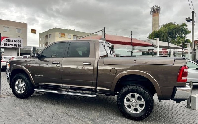 imagem-https://www.socarrao.com.br/sc-vehicle-images-prod/4423245/1792685023956-8592027_13_B_cf51d26675.jpeg