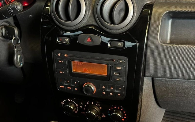 imagem-https://www.socarrao.com.br/sc-vehicle-images-prod/4423325/1792685553005-8541490_15_B_3a1fe60566.jpeg