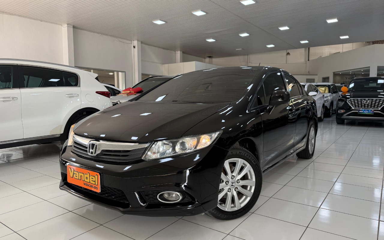 Honda Civic 2015 Preto — foto 1 de 3