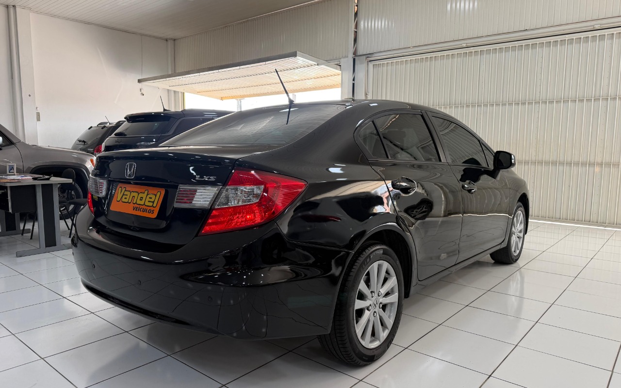 imagem-https://www.socarrao.com.br/sc-vehicle-images-prod/4423346/1792685679155-V2hhdHNBcHAgSW1hZ2UgMjAyNi0xMC0yMiBhdCAxMy4wMC4xMCAoMikuanBlZw.jpeg