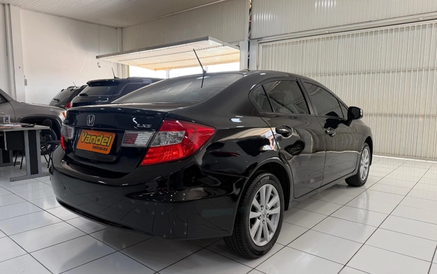 imagem-https://www.socarrao.com.br/sc-vehicle-images-prod/4423346/1792685679155-V2hhdHNBcHAgSW1hZ2UgMjAyNi0xMC0yMiBhdCAxMy4wMC4xMCAoMikuanBlZw.jpeg