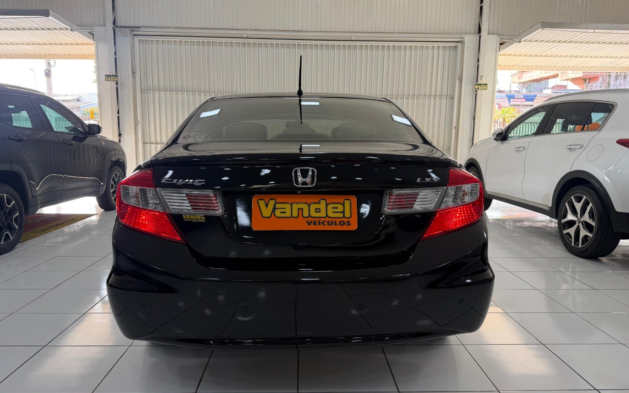 imagem-https://www.socarrao.com.br/sc-vehicle-images-prod/4423346/1792685679254-V2hhdHNBcHAgSW1hZ2UgMjAyNi0xMC0yMiBhdCAxMy4wMC4xMCAoMSkuanBlZw.jpeg