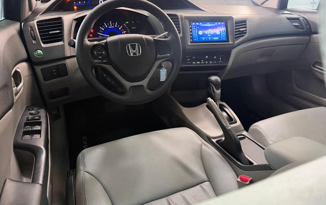 imagem-https://www.socarrao.com.br/sc-vehicle-images-prod/4423346/1792685679654-V2hhdHNBcHAgSW1hZ2UgMjAyNi0xMC0yMiBhdCAxMy4wMC4xMCAoNCkuanBlZw.jpeg