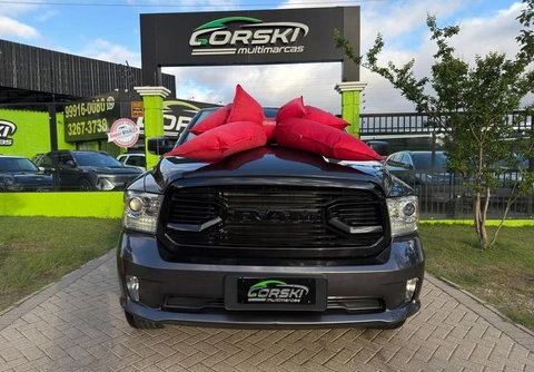 Ram Classic 2022 Cinza — foto 1 de 3