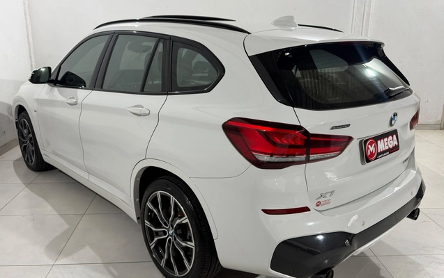 imagem-https://www.socarrao.com.br/sc-vehicle-images-prod/4423564/1792687656831-94b74b1c819440968cdeb576add2dba6_1792687568325.jpg