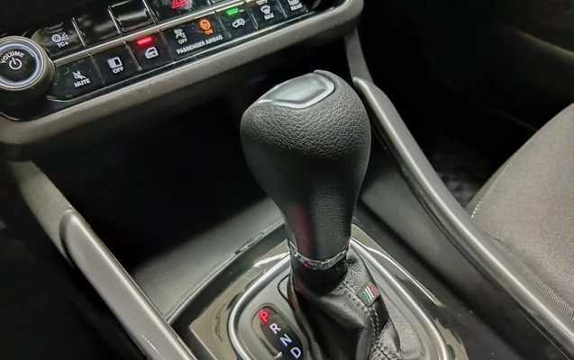 imagem-https://www.socarrao.com.br/sc-vehicle-images-prod/4423592/1792687818430-u6sd1ZwcoGoZHft8ZhAPczW2TPKMZG0v.jpg