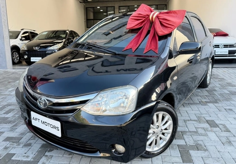 Toyota Etios 2013 Preto — foto 1 de 3