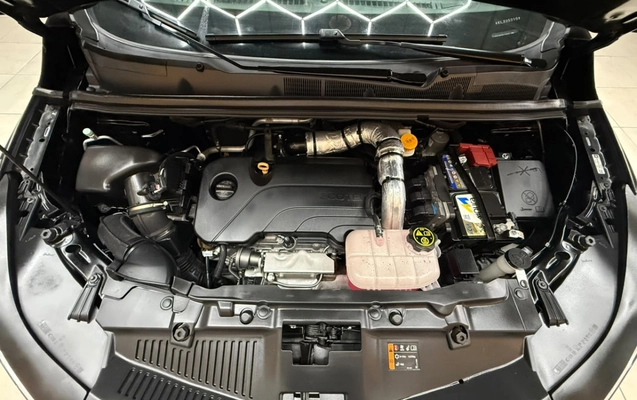 imagem-https://www.socarrao.com.br/sc-vehicle-images-prod/4423709/1792688616787-C4EenKbmQHA6ZksLsv2YtLj8BcaAM2BT.jpg