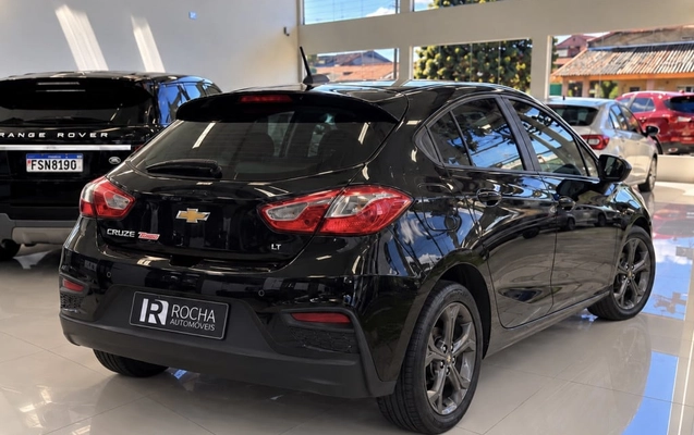 imagem-https://www.socarrao.com.br/sc-vehicle-images-prod/4423736/1792688746282-vehicle_image_1792688659_4c6f1bfa31297a33339fa14501d50451.jpeg
