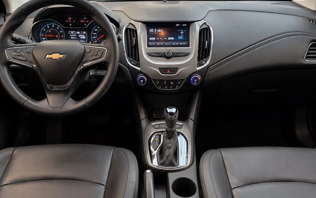 imagem-https://www.socarrao.com.br/sc-vehicle-images-prod/4423736/1792688746288-vehicle_image_1792688667_7158d7ab1b3233671b179067a2ac2211.jpeg