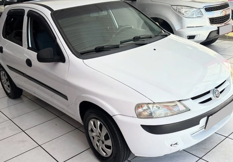 Chevrolet Celta 2003 Branco — foto 1 de 3