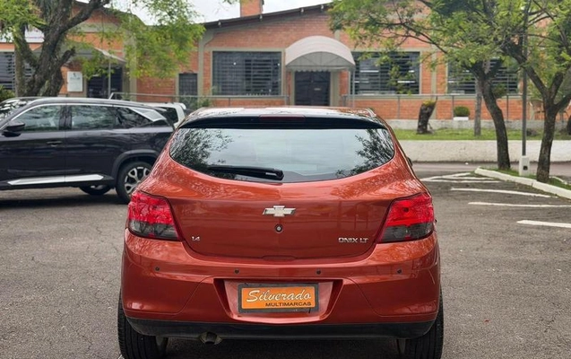 imagem-https://www.socarrao.com.br/sc-vehicle-images-prod/4423756/1792688891184-8578337_7_B_969d0cd42f.jpeg