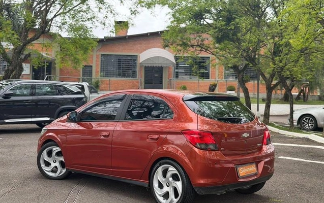 imagem-https://www.socarrao.com.br/sc-vehicle-images-prod/4423756/1792688891185-8578337_8_B_ca5946437e.jpeg