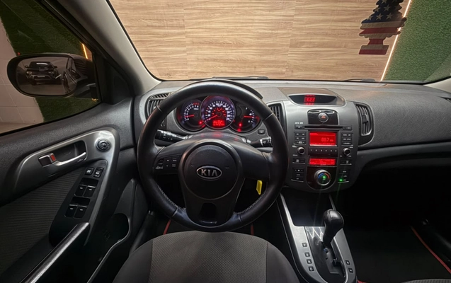 imagem-https://www.socarrao.com.br/sc-vehicle-images-prod/4423765/1792688993286-RIApMrOaoQHMa4gcT2qfE0GhgutEWBIf.jpg