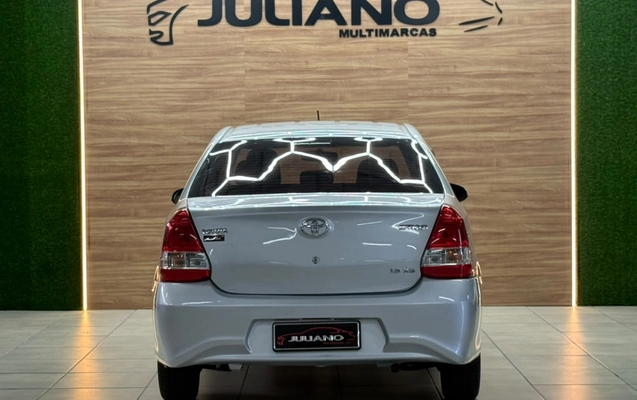 imagem-https://www.socarrao.com.br/sc-vehicle-images-prod/4423784/1792689103777-ODVm4HXo0id7hPP85ys2p0WgsE4XL6I9.jpg