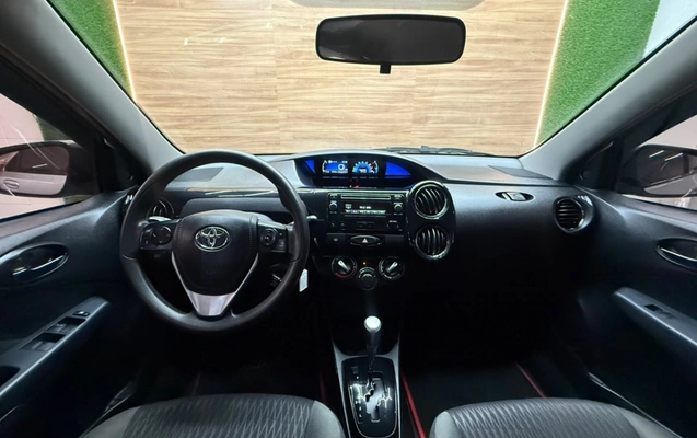 imagem-https://www.socarrao.com.br/sc-vehicle-images-prod/4423784/1792689103779-zkzGBLjabiQednfqyBl9oel3VcLdTm5n.jpg