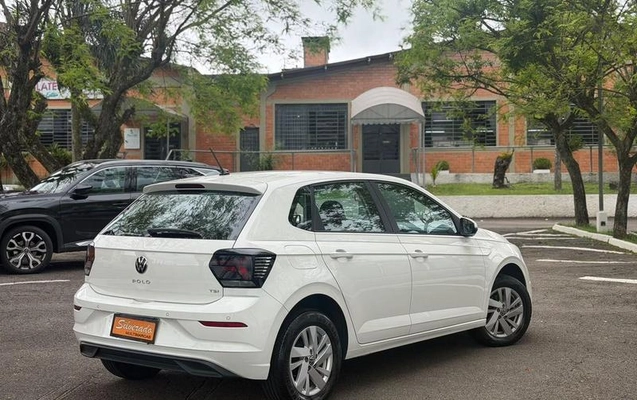imagem-https://www.socarrao.com.br/sc-vehicle-images-prod/4423815/1792689498676-8592799_14_B_4cefd1454c.jpeg