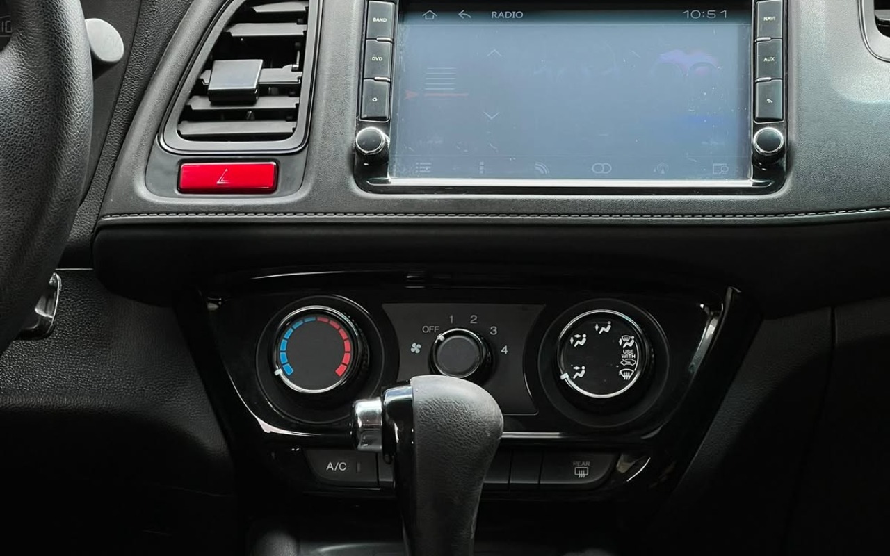imagem-https://www.socarrao.com.br/sc-vehicle-images-prod/4423821/1792689510947-V2hhdHNBcHAgSW1hZ2UgMjAyNi0xMC0yMSBhdCAxNS4yOS40MCAoMikuanBlZw.jpeg