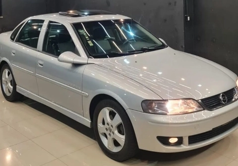 Chevrolet Vectra 2002 Prata — foto 1 de 3