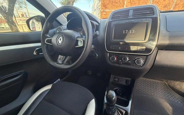 imagem-https://www.socarrao.com.br/sc-vehicle-images-prod/4423898/1792690042651-8589743_14_B_63e3c0c1a6.jpeg