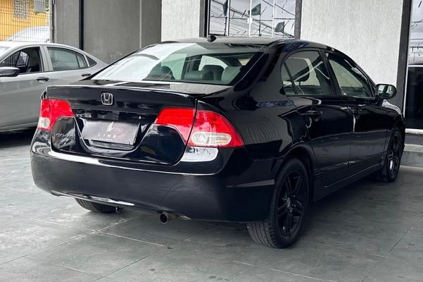 imagem-https://www.socarrao.com.br/sc-vehicle-images-prod/4423907/1792690078414-8596215_6_B_2a4f942d4c.jpeg