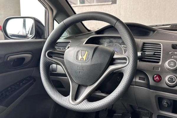 imagem-https://www.socarrao.com.br/sc-vehicle-images-prod/4423907/1792690078423-8596215_10_B_d213c9151e.jpeg