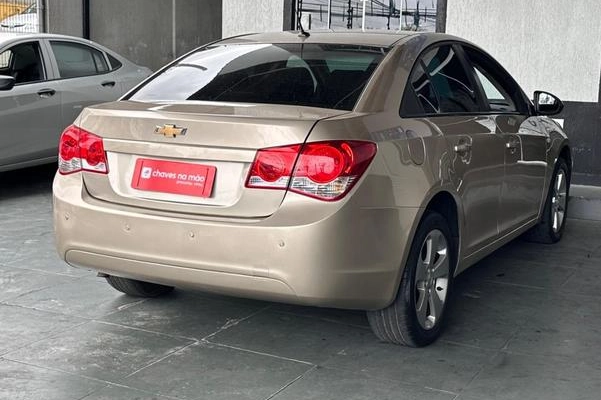 imagem-https://www.socarrao.com.br/sc-vehicle-images-prod/4423918/1792690155956-8596255_5_B_4c8f4a3864.jpeg