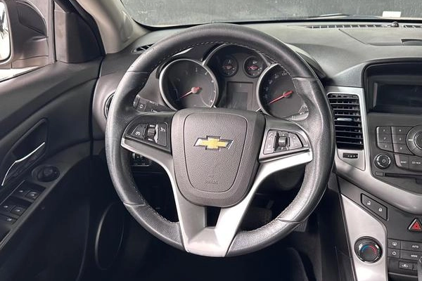 imagem-https://www.socarrao.com.br/sc-vehicle-images-prod/4423918/1792690155967-8596255_12_B_0fe06fb591.jpeg