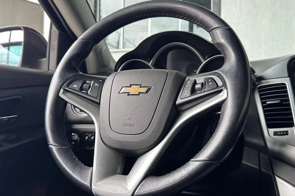 imagem-https://www.socarrao.com.br/sc-vehicle-images-prod/4423918/1792690155970-8596255_14_B_49582127aa.jpeg