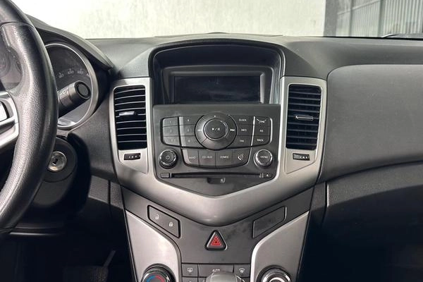 imagem-https://www.socarrao.com.br/sc-vehicle-images-prod/4423918/1792690155975-8596255_17_B_342548e1a9.jpeg