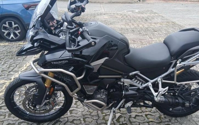 imagem-https://www.socarrao.com.br/sc-vehicle-images-prod/4423980/1792690616559-8596440_1_B_1fdce40ec5.jpeg