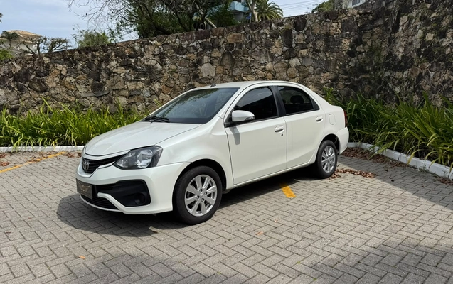 imagem-https://www.socarrao.com.br/sc-vehicle-images-prod/4423990/1792690674473-003_dfa9cccbea33388b4a4a2128a2e54797.jpg