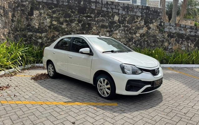 imagem-https://www.socarrao.com.br/sc-vehicle-images-prod/4423990/1792690674477-003_dd343167877434184ff7fa2f0673919b.jpg